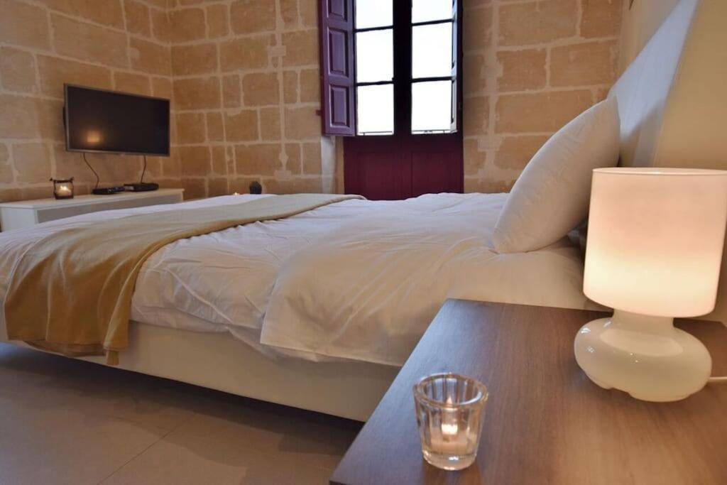Vallettastay - Lucky Star Studio Apartment 302 ภายนอก รูปภาพ